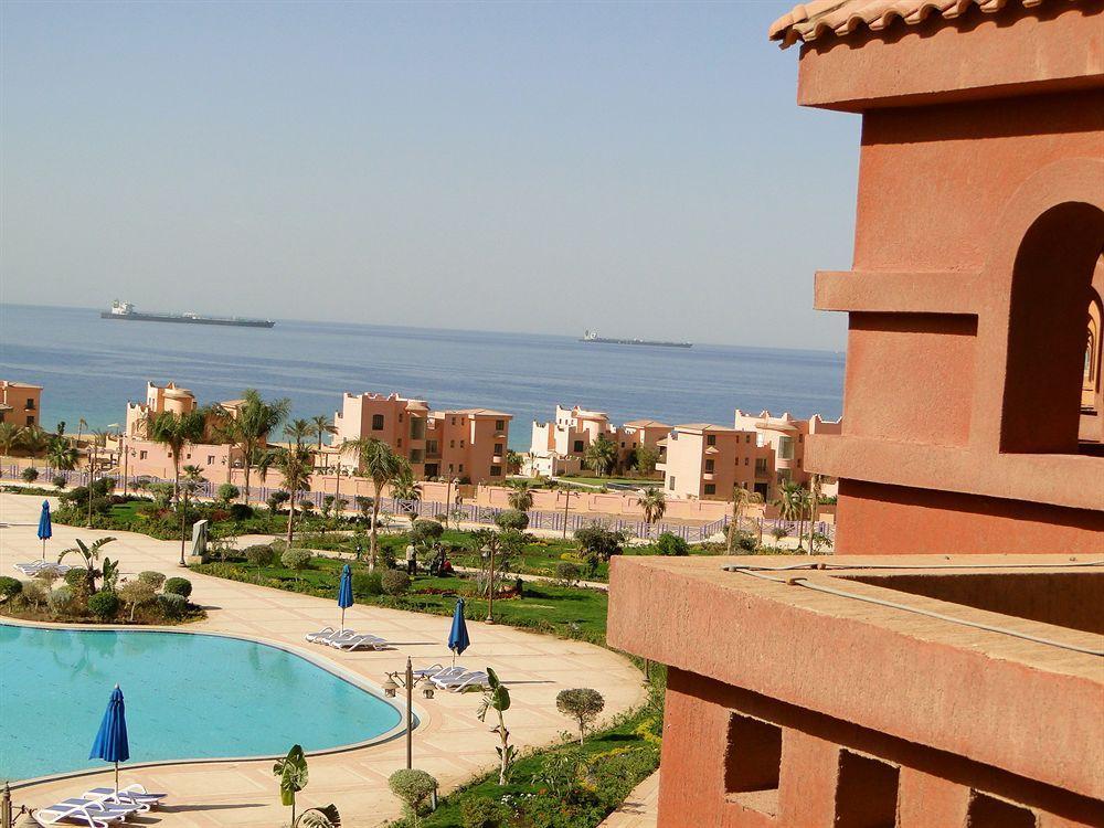 Porto Sokhna Pyramids Powered By Amer-group Family Only